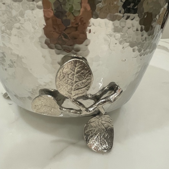 MICHAEL ARAM
White Orchid Champagne Bucket - Picture 2 of 3